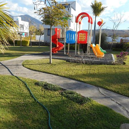 Hermosa Casa En Orilla Del Lago -Zona De Villedos- San Cristobal Zapotitlan Zewnętrze zdjęcie